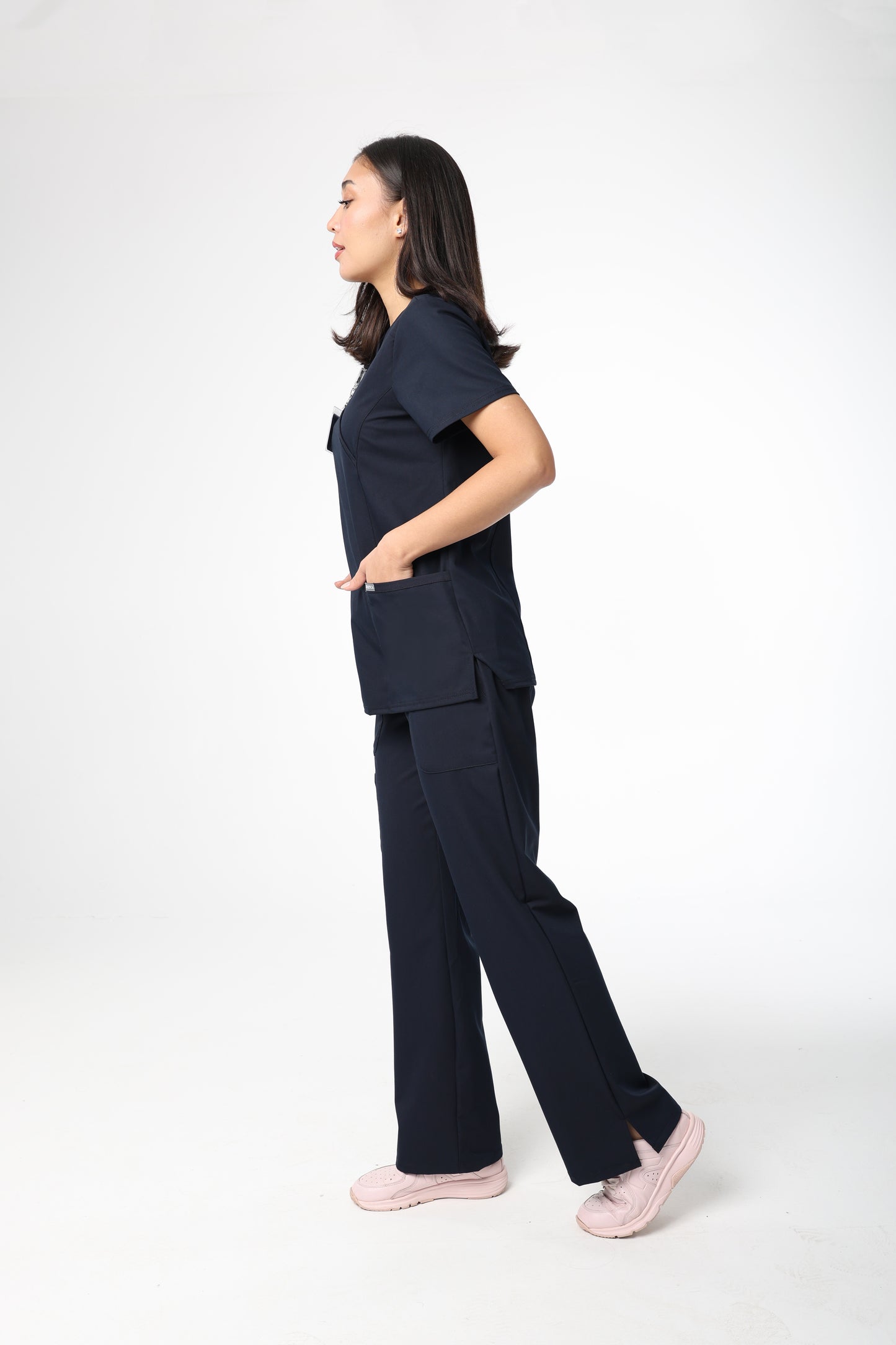 Silvatica Marfa® Kadın Medikal Pantolon – Navy Blue Petite & Regular | Premium Scrubs Alt
