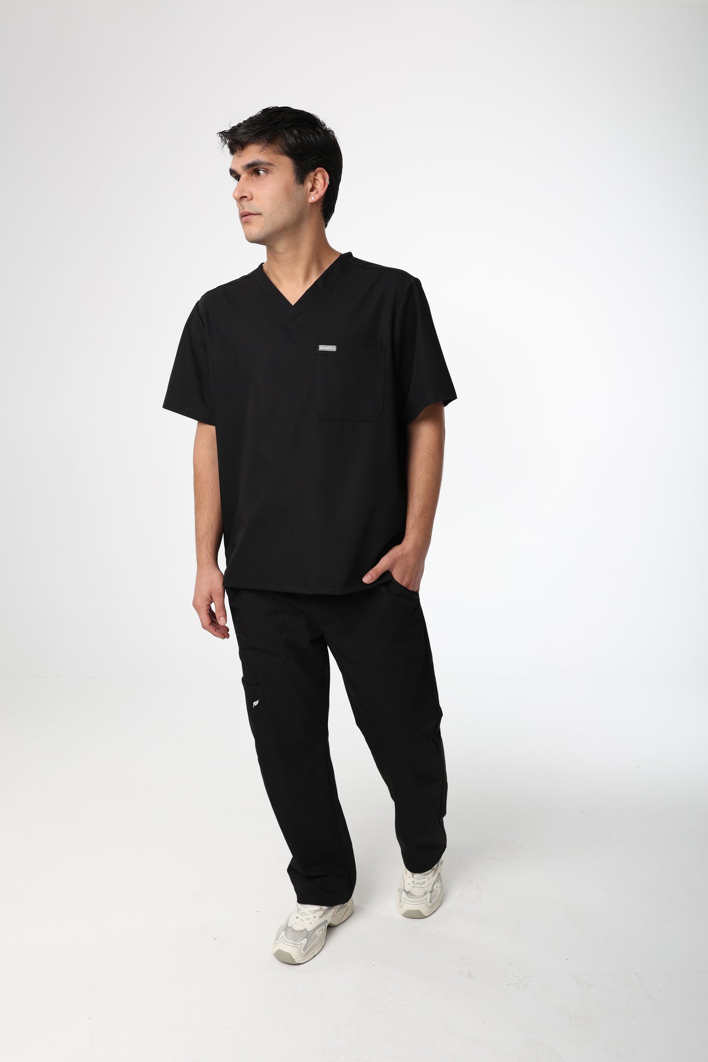 Silvatica Ares ® Erkek Medikal Pantolon – Black Petite & Regular | Premium Scrubs Alt