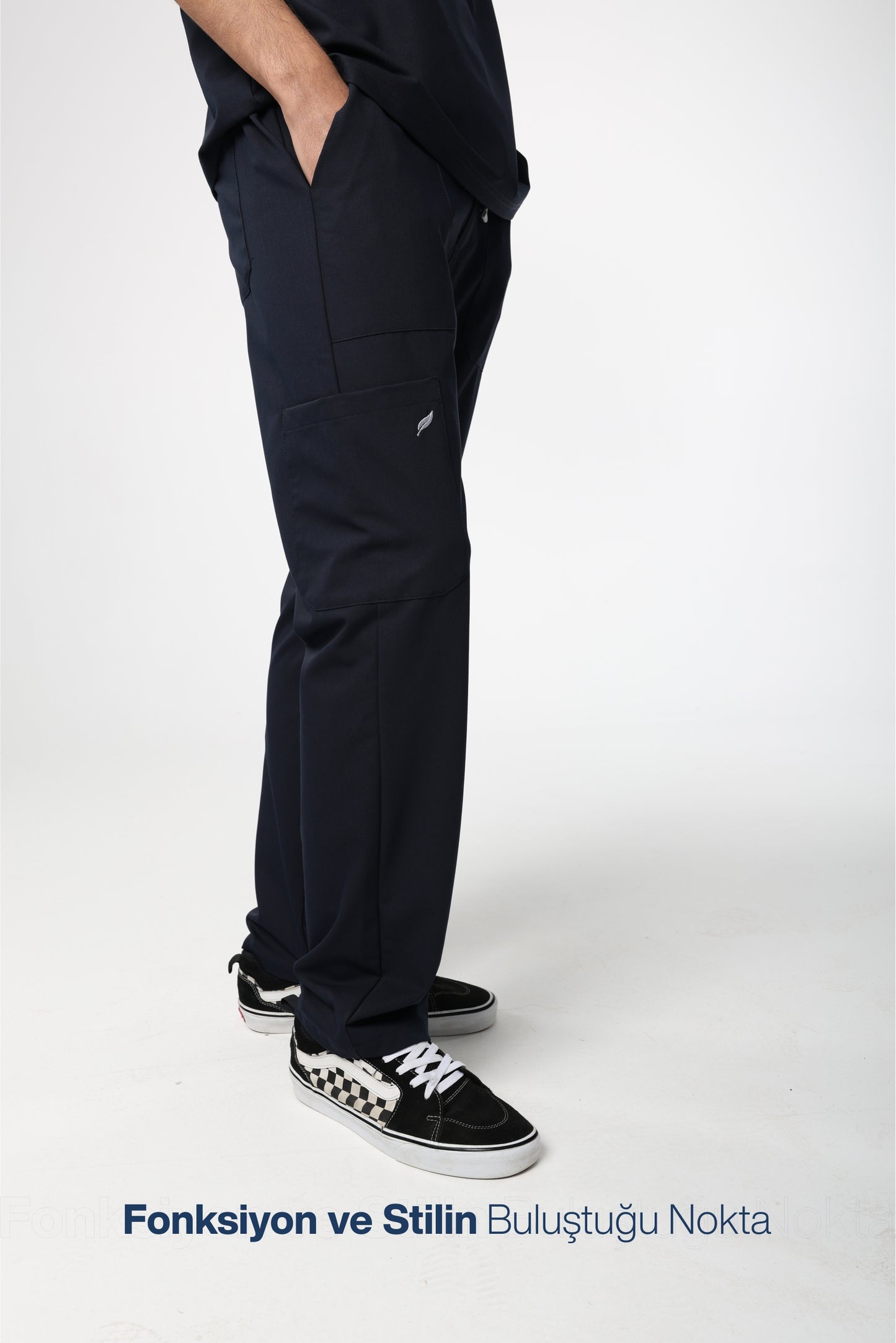 Silvatica Ares ® Erkek Medikal Pantolon – Navy Blue Petite & Regular | Premium Scrubs Alt